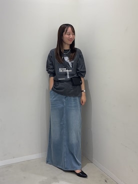 「SENSE OF PLACE by URBAN RESEARCH(センスオブプレイスバイアーバンリサーチ)のグラフィックTシャツ(Tシャツ/カットソー、その他)」を使った、ainoさん(レディース・156cm)の秋コーディネート