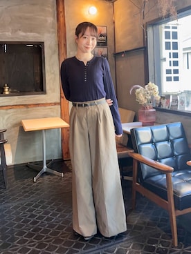 「アイテム（パンプス、グレー系）」を使った、ainoさん（レディース・156cm）の秋コーディネート