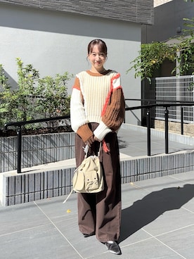 「アイテム（パンプス、グレー系）」を使った、ainoさん（レディース・156cm）の秋コーディネート