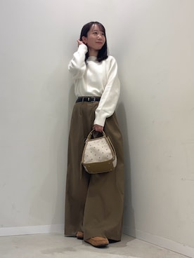 「アイテム（スリッポン）」を使った、ainoさん（レディース・156cm・20代）の秋コーディネート