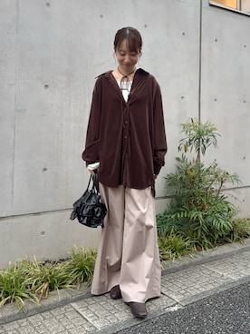 「ベロア」｜「アイテム（ローファー）」を使った、ainoさん（レディース・156cm）の秋コーディネート