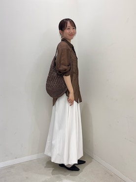 「SENSE OF PLACE by URBAN RESEARCH(センスオブプレイスバイアーバンリサーチ)のシシュウシアーシャツ(シャツ/ブラウス、ブラウン系)」を使った、ainoさん(レディース・156cm)の春コーディネート