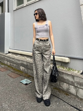 「EMODA（エモダ）のダブルレースアップロースニーカー（スニーカー、ブラック系）」を使った、李　相美さん（レディース・162cm）の夏コーディネート