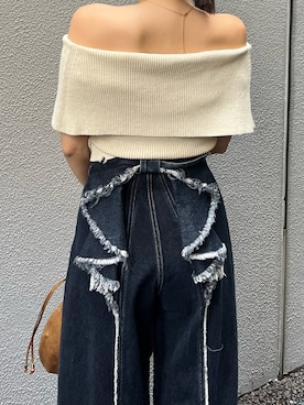 「EMODA（エモダ）のPLATING OFF SHOULDER KNIT（ニット/セーター、ホワイト系）」を使った、李　相美さん（レディース・162cm）の春コーディネート