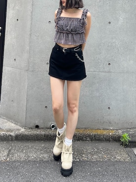 「EMODA（エモダ）のシアーベロアリボンフリルタンクトップ（タンクトップ、ブラウン系）」を使った、李　相美さん（レディース・162cm）の夏コーディネート