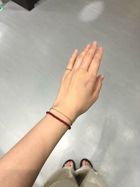 「SMELLY（スメリー）のステンレスプチビジューピンキーリング（リング、ゴールド系）」を使った、　　Rinaさん（レディース・158cm）の夏コーディネート