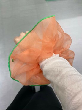 「アイテム（シュシュ、オレンジ系）」を使った、　　Rinaさん（レディース・158cm）の春コーディネート