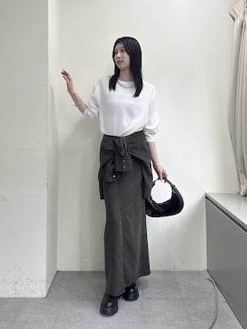 「アイテム（シャツ/ブラウス）」を使った、moeさん（レディース・169cm）の秋コーディネート