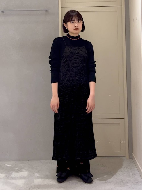 セール】ベロアシシュウフレアパンツ 250463（その他パンツ）｜LOWRYS