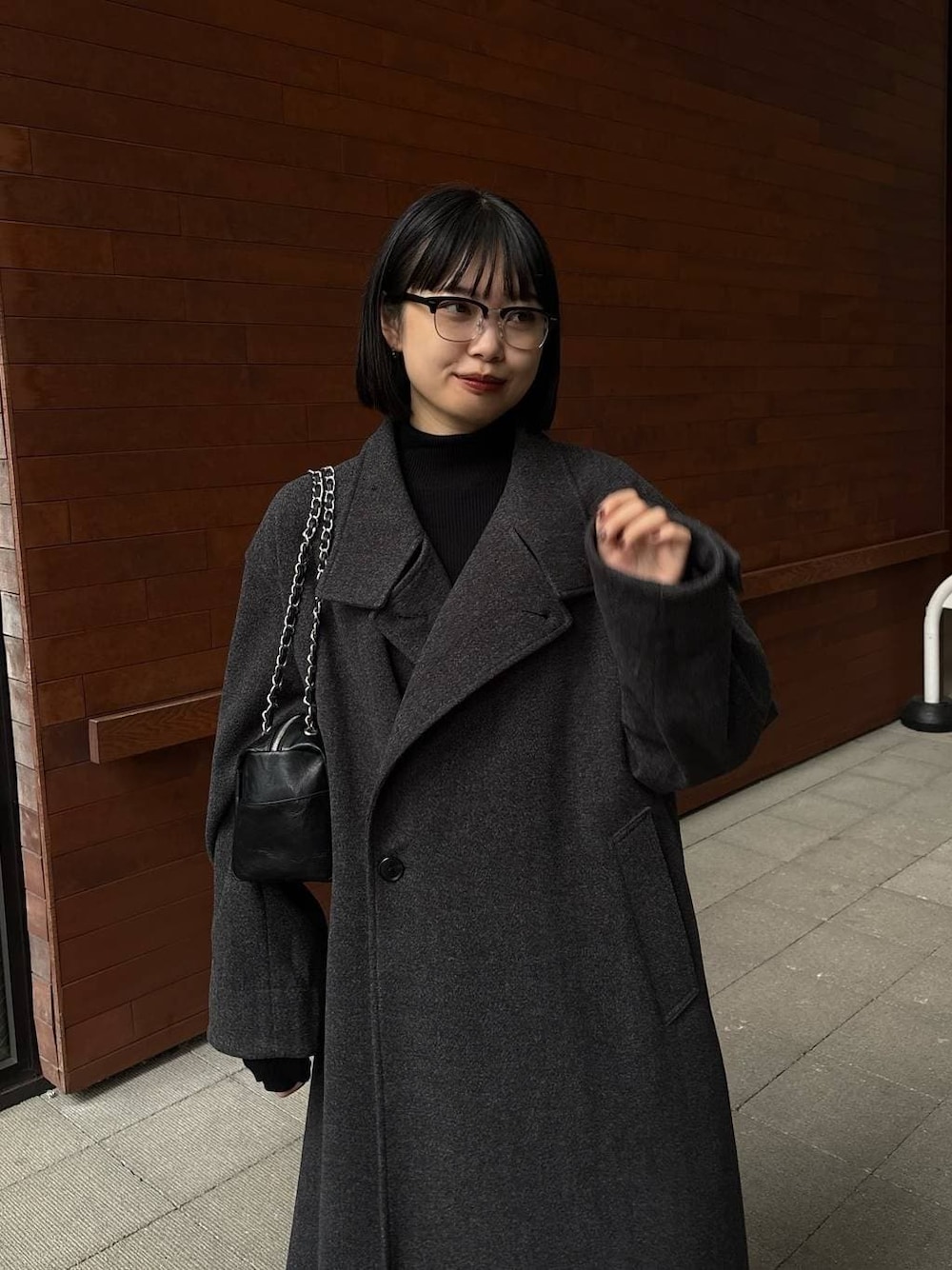 チェスターコートを使った「ユニセックス」の人気ファッション