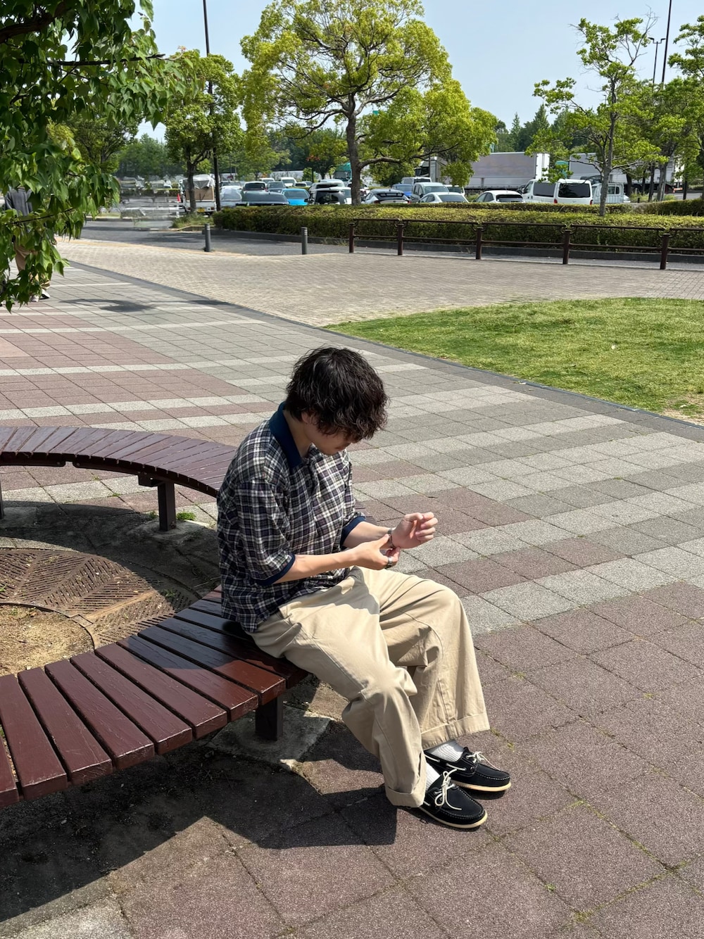 「ワイドパンツ、カジュアルコーデ、初夏コーデ、夏、お出かけコーデ、いいね、save、フォローお願いします🤑、キレイめ、春コーデ、古着、ootd、outfit、低身長コーデ、デッキシューズ、パラブーツ、チェック」｜「古着のアイテム（ポロシャツ、その他）」を使った、tmkさん（メンズ・163cm）の春コーディネートの1枚目の写真