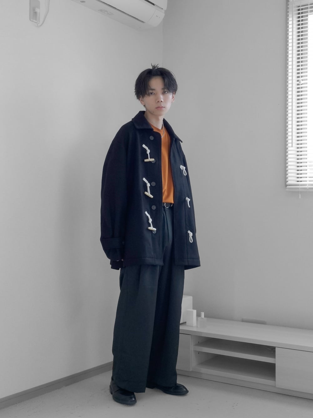 みなりん(Minari)さんの「loose over half duffle / ルーズオーバーハーフダッフル（remer）」を使ったコーディネートの1枚目の写真