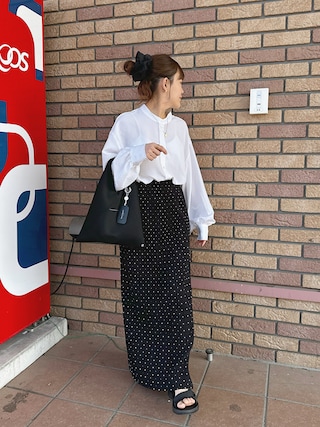 「BONLECILL（ボンルシール）の【UVカット率97%】ライトシアーオーバーボリュームスリーブ 涼しげ バンドカラーシャツ【纏うUVケア - ソルヴェール】（シャツ/ブラウス）」を使った、chicchimoさん（レディース・152cm）の春コーディネート