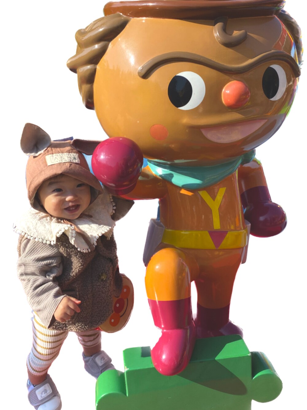 「カジュアルコーデ、冬コーデ、おしゃれさんと繋がりたい、秋コーデ、男の子、０歳、ボアベスト、韓国こども服、ブラウンコーデ、男の子コーデ、アンパンマンミュージアム」｜「pairmanonのアイテム（ジャケット/アウター、ブラウン系）」を使った、ayatoさん（キッズ・70cm）の秋コーディネートの1枚目の写真