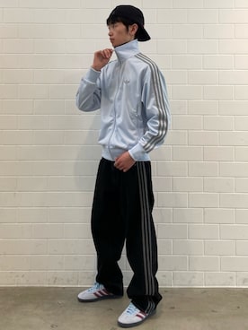「adidas（アディダス）のファイヤーバード アディカラー デニム パンツ / アディダスオリジナルス adidas Originals（デニムパンツ、ブラック系）」を使った、KSさん（メンズ・170cm）の夏コーディネート