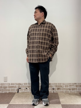「ITEMS URBANRESEARCH（アイテムズ アーバンリサーチ）のヨウリュウ1-tuckテーパードパンツ（その他パンツ、ブルー系）」を使った、yujiroさん（メンズ・170cm）の秋コーディネート