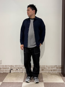 「ITEMS URBANRESEARCH（アイテムズ アーバンリサーチ）の2WAYストレッチ L.S.スナップシャツ（シャツ/ブラウス、ブルー系）」を使った、yujiroさん（メンズ・170cm）の秋コーディネート
