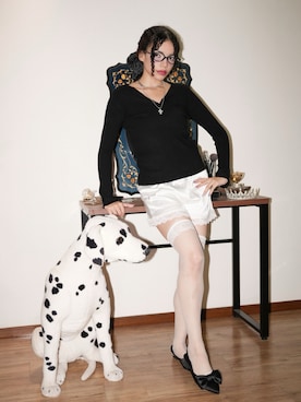 「IMARI（イマリ）の【 IMARI / イマリ 】 Vネック リブニット トップス（Tシャツ/カットソー、ブラック系）」を使った、imariofficialさん（レディース・168cm）の秋コーディネート