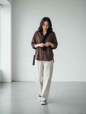 「GILDAN（ギルダン）のアイテム（スウェット）」を使った、aiさん（レディース・165cm）の春コーディネート