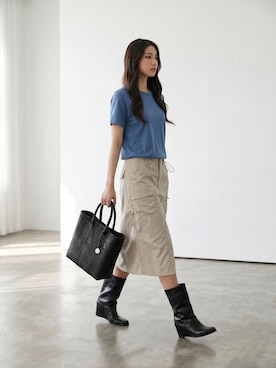 「OJO DE MEX（オホデメックス）のOJO DE MEX/オホデメックス Plastico CAGO Tote Regular カゴバッグ バケットバッグ バスケット ナチュラル 2026年春夏（かごバッグ、ブラック系）」を使った、aiさん（レディース・165cm）の夏コーディネート