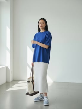 「GILDAN（ギルダン）の【GILDAN】大人気！ 6oz ultra cotton short sleeve t-shirts / ウルトラ コットン 半袖 Tシャツ ルーズシルエット 無地T サイズ・カラー展開多数 2026年春夏（Tシャツ/カットソー、ブルー系）」を使った、aiさん（レディース・165cm）の春コーディネート