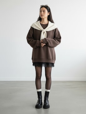 「GILDAN（ギルダン）のアイテム（スウェット）」を使った、aiさん（レディース・165cm）の春コーディネート