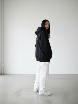 「FOG ESSENTIALS（エフオージーエッセンシャルズ）のアイテム（トップス）」を使った、roop_aiさん（レディース・165cm）の春コーディネート