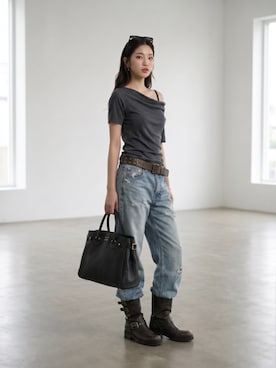 「YOUNG&OLSEN The DRYGOODS STORE（ヤングアンドオルセン）のYOUNG & OLSEN/ヤングアンドオルセン EMBOSSED LEATHER BELTED TOTE M カウレザー トートバッグ 2026年春夏（トートバッグ、ブラック系）」を使った、aiさん（レディース・165cm）の夏コーディネート