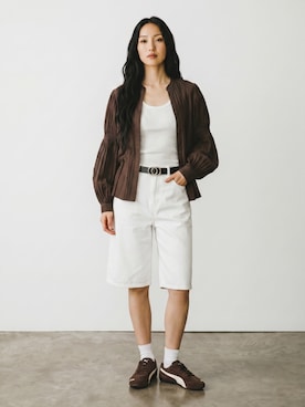 「Dickies（ディッキーズ）のDickies/ディッキーズ 13インチポケットワークショーツ shorts チノパンツ スケーターショーツ ハーフパンツ カラーパンツ 2026年春夏（チノパンツ、ホワイト系）」を使った、aiさん（レディース・165cm）の夏コーディネート