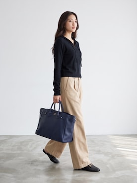 「Dickies（ディッキーズ）の【ROOPTOKYO 別注】Dickies/ディッキーズ EASY WORK PANTS イージーワークパンツ ユニセックス チノパンツ 2026年春夏（チノパンツ、グリーン系）」を使った、aiさん（レディース・165cm）の秋コーディネート