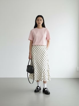 「GILDAN（ギルダン）の【GILDAN】大人気！ 6oz ultra cotton short sleeve t-shirts / ウルトラ コットン 半袖 Tシャツ ルーズシルエット 無地T サイズ・カラー展開多数 2026年春夏（Tシャツ/カットソー、ピンク系）」を使った、aiさん（レディース・165cm）の春コーディネート