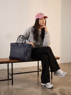 「Dickies（ディッキーズ）の【お気に入り数10万人突破】Dickies/ディッキーズ THE ORIGINAL FIT 874 TCツイル センタープレス スケーターパンツ レングス32インチ ワークパンツ イージーパンツ 2026年春夏（チノパンツ、ブラック系）」を使った、aiさん（レディース・165cm）の秋コーディネート
