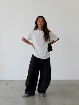 「Chick（チック）のBasic 5-Pocket Wide-Leg Denim Pants / ベーシック 5ポケット ワイドデニムパンツ 2026年春夏（デニムパンツ、ブラック系）」を使った、aiさん（レディース・165cm）の春コーディネート