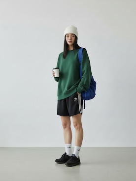 「GILDAN（ギルダン）のアイテム（スウェット）」を使った、aiさん（レディース・165cm）の春コーディネート