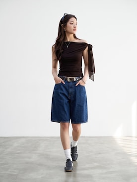 「Levi's（リーバイス）のLEVI'S/リーバイス 478 BAGGY SHORTS バギーデニムショーツ ハーフパンツ メンズ 2026年 夏 夏服（デニムパンツ、ブルー系）」を使った、aiさん（レディース・165cm）の夏コーディネート