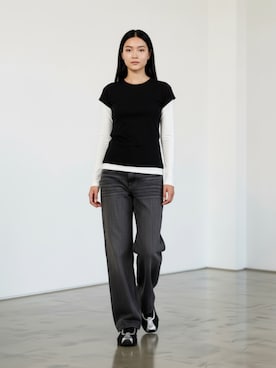 「GILDAN（ギルダン）の【ROOPTOKYO】GILDAN ６oz クルーネック 袖リブ ロングスリーブTee /ロンT 無地カットソー オーバーサイズ 2026年春夏（Tシャツ/カットソー、ホワイト系）」を使った、aiさん（レディース・165cm）の春コーディネート
