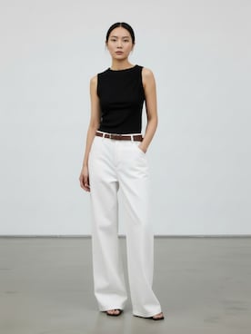 「Dickies（ディッキーズ）の【お気に入り数10万人突破】Dickies/ディッキーズ THE ORIGINAL FIT 874 TCツイル センタープレス スケーターパンツ レングス32インチ ワークパンツ イージーパンツ 2026年春夏（チノパンツ、ホワイト系）」を使った、aiさん（レディース・165cm）の春コーディネート