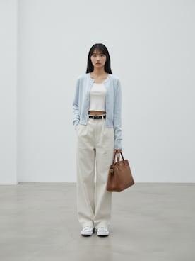 「Dickies（ディッキーズ）の【お気に入り数10万人突破】Dickies/ディッキーズ THE ORIGINAL FIT 874 TCツイル センタープレス スケーターパンツ レングス32インチ ワークパンツ イージーパンツ 2026年春夏（チノパンツ、ホワイト系）」を使った、aiさん（レディース・165cm）の春コーディネート