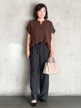 「OPAQUE.CLIP（オペークドットクリップ）の《7色展開/SS-LLサイズ》ストレッチスキッパーブラウス/セットアップ対応【洗濯機洗い可/防シワ】（シャツ/ブラウス、ブラウン系）」を使った、O.Kさん（レディース・158cm）の夏コーディネート