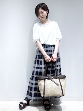 「Reflect（リフレクト）の【UVカット／接触冷感／吸水速乾】ギャザースリーブカットソー（Tシャツ/カットソー、ホワイト系）」を使った、まちこさん（レディース・157cm）の夏コーディネート