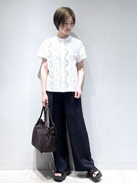「Reflect（リフレクト）の【通勤◎】カットワーク刺繍レース シャツブラウス（シャツ/ブラウス、ホワイト系）」を使った、まちこさん（レディース・157cm）の夏コーディネート