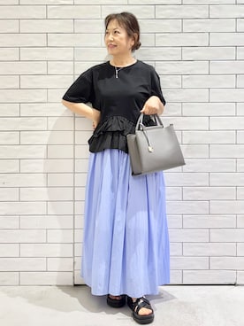 「OPAQUE.CLIP（オペークドットクリップ）の裾フリルドッキングTシャツ【洗濯機OK】（Tシャツ/カットソー、ブラック系）」を使った、yさん（レディース・148cm）の夏コーディネート