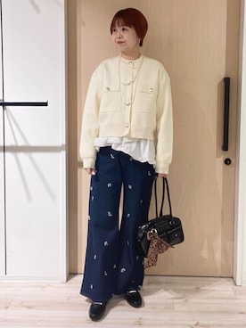 「アイテム（チャーム、ブラウン系）」を使った、ひらしーさん（レディース・164cm）の冬コーディネート