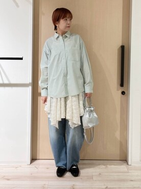 「SHOO・LA・RUE（シューラルー）の【選べる色・柄/S-LL】通年使える レギュラーカラーシャツ（シャツ/ブラウス、グリーン系）」を使った、ひらしーさん（レディース・164cm）の春コーディネート