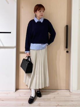 「SHOO・LA・RUE（シューラルー）の【洗濯機可】1枚でサマ見え シャツレイヤード風 スウェット（スウェット、ブルー系）」を使った、ひらしーさん（レディース・164cm）の春コーディネート