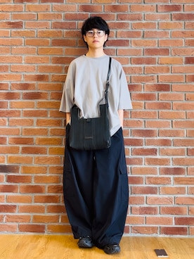 「tk.TAKEO KIKUCHI（ティーケータケオキクチ）のアイテム（バッグ）」を使った、Hisashiさん（メンズ・167cm）の夏コーディネート