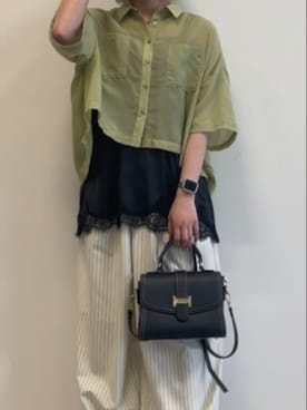 「Aunely（オーネリー）の【Aunely】ひんやり ダブルポケット ミニマル シアーシャツ ＜YOSOOIシリーズ＞（シャツ/ブラウス、グリーン系）」を使った、hnaadayoさん（レディース・161cm）の春コーディネート