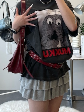 「Alfred Alex（アルフレッドアレックス）のアイテム（Tシャツ/カットソー、ブラック系）」を使った、hnaadayoさん（レディース・161cm）の夏コーディネート