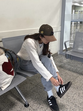 「アイテム（ブラック系）」を使った、Sakiさん（レディース・159cm）の冬コーディネート