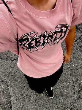 「SPINNS（スピンズ）のアイテム（Tシャツ/カットソー、ピンク系）」を使った、itu07tkyさん（メンズ・170cm）の夏コーディネート